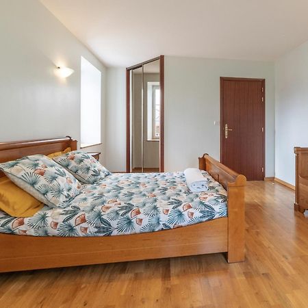 Bed and Breakfast Chambre D'Hotes Le Val Du Chapelain Montigny-la-Resle Екстер'єр фото