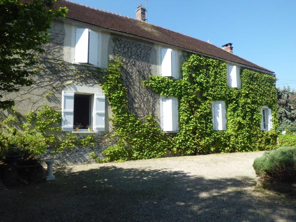 Bed and Breakfast Chambre D'Hotes Le Val Du Chapelain Montigny-la-Resle Екстер'єр фото
