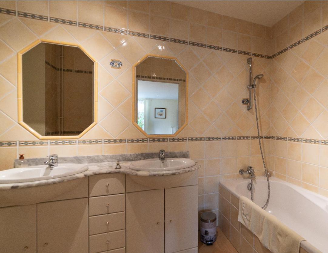 Bed and Breakfast Chambre D'Hotes Le Val Du Chapelain Montigny-la-Resle Екстер'єр фото